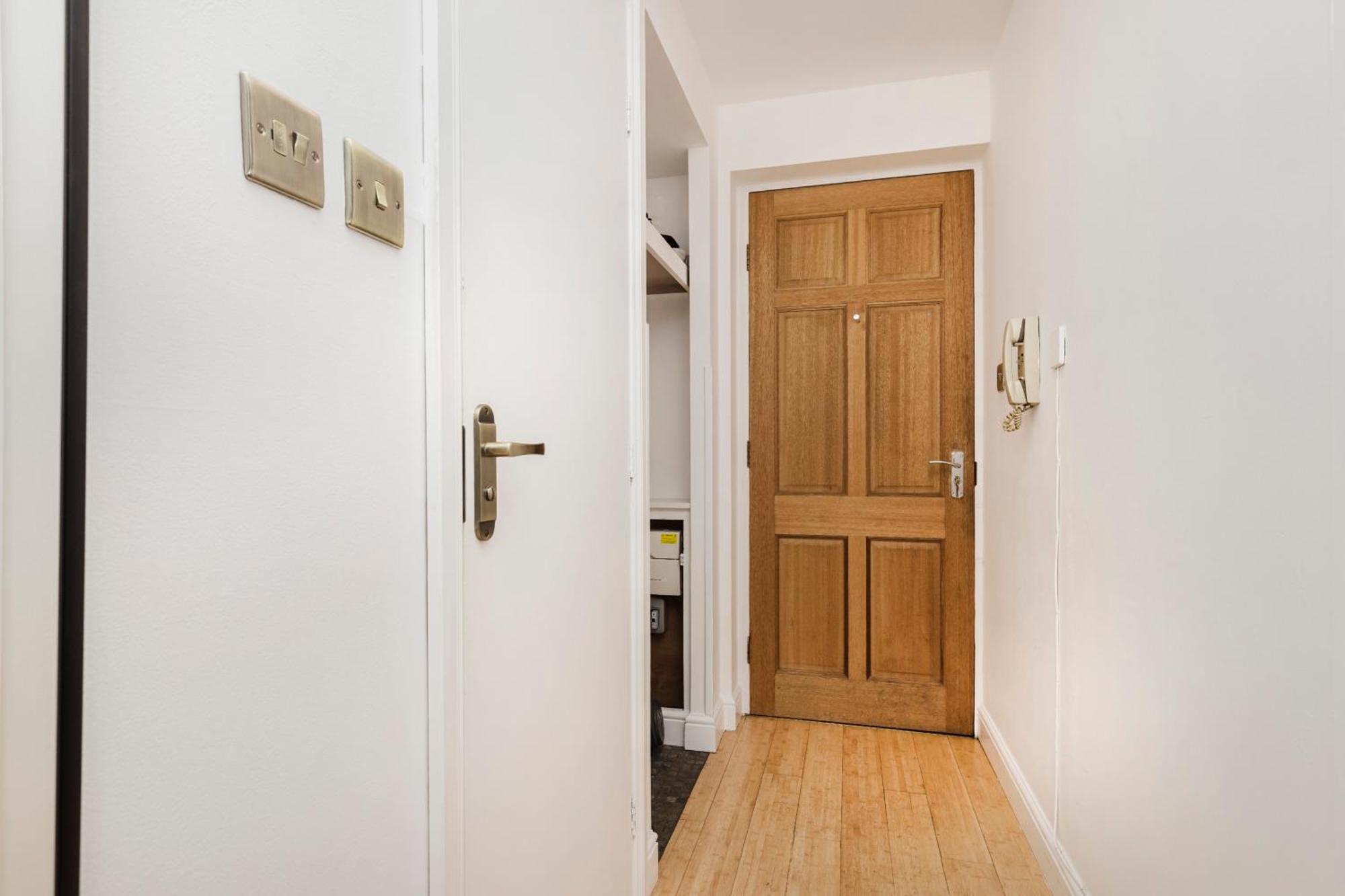 Apartamento Joivy Welcoming Flat Near Park Edimburgo Exterior foto